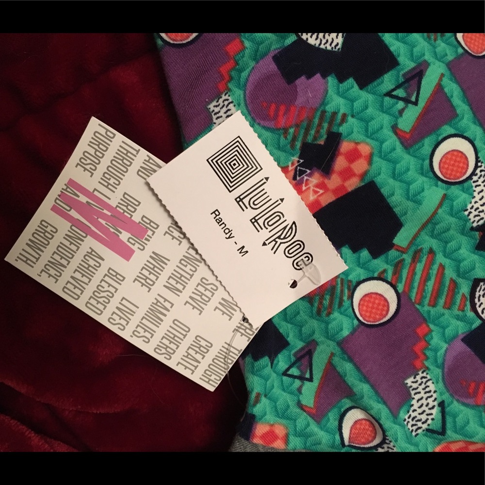 NWT Lularoe Med. Randy T - Picture 3 of 3